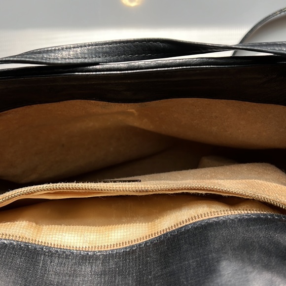 Authentic Vintage Bottega Veneta Handbag - Picture 8 of 9